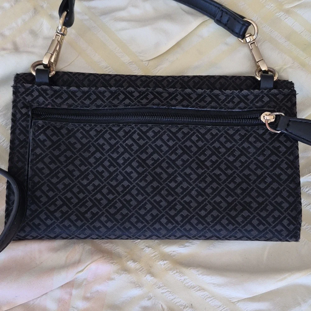 Tommy Hilfiger Signature Logo Black/Taupe Crossbody Wallet Shoulder Bag